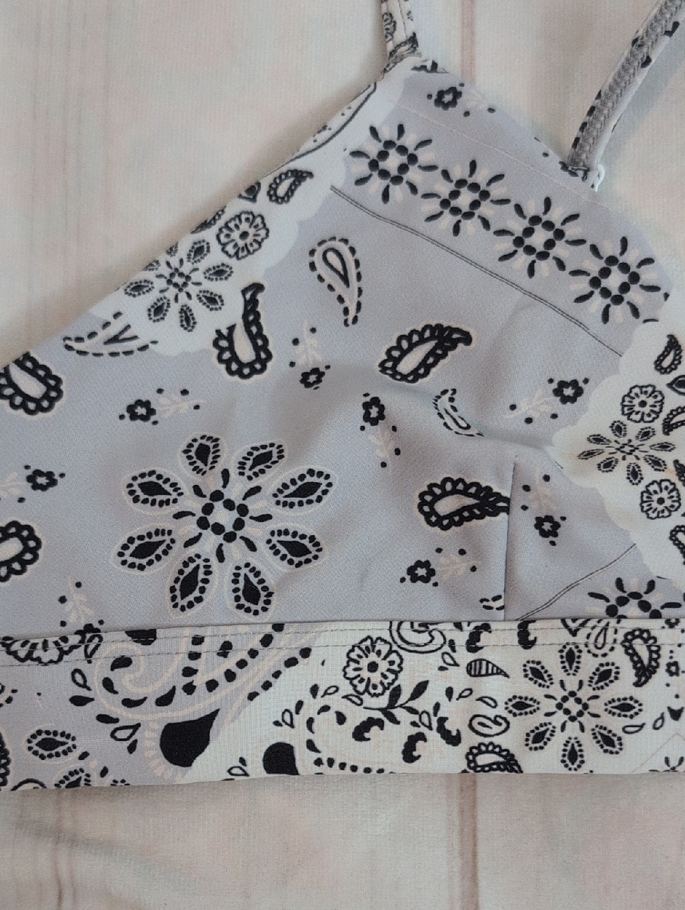 Alo Yoga Vapor Bandana Splendor Bra size Large Like New - Picture 2 of 5